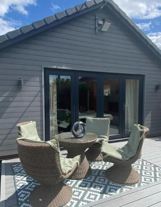 Guest Homes - Little Highlands Holiday home