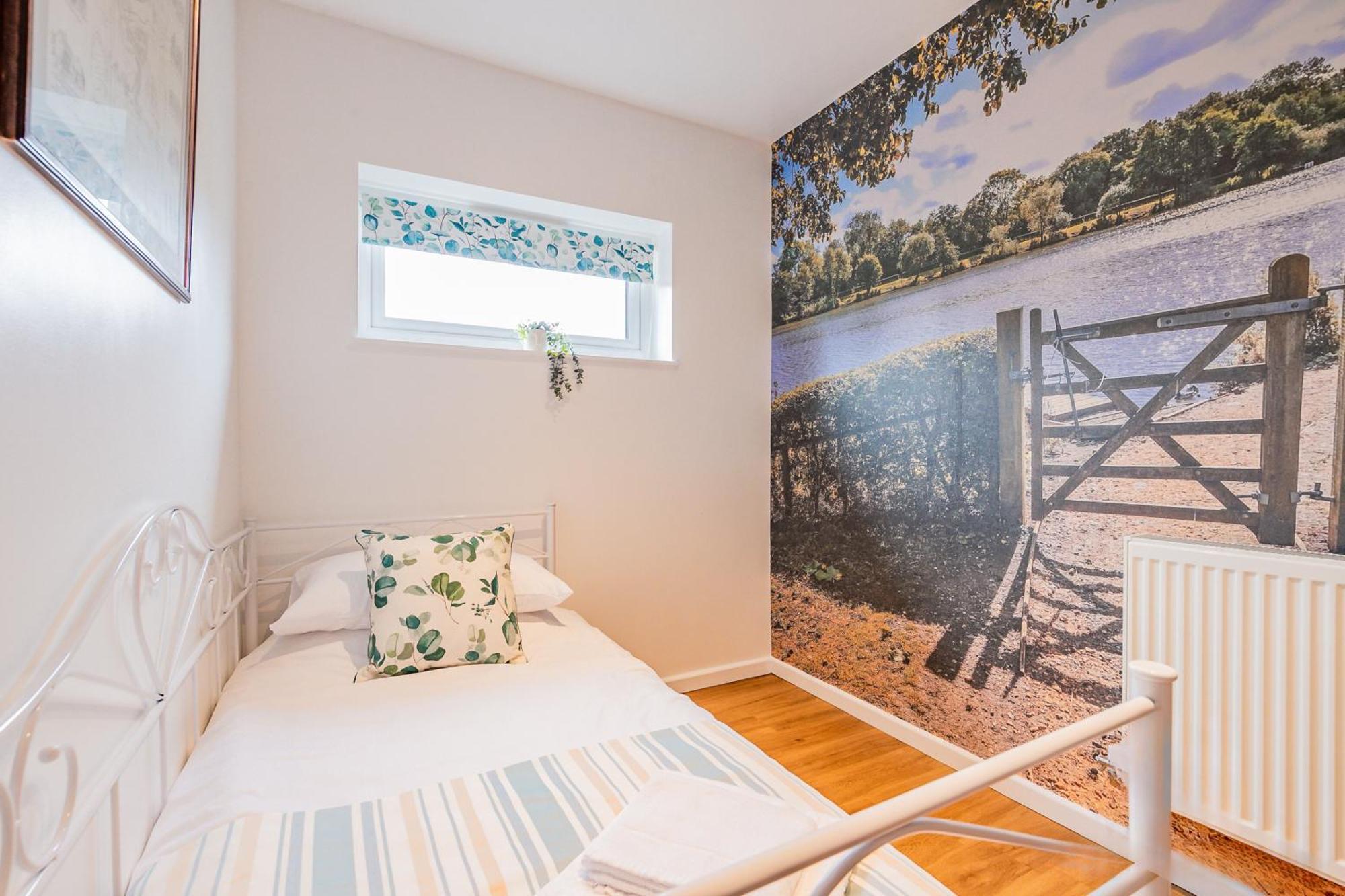 Guest Homes - Little Highlands *